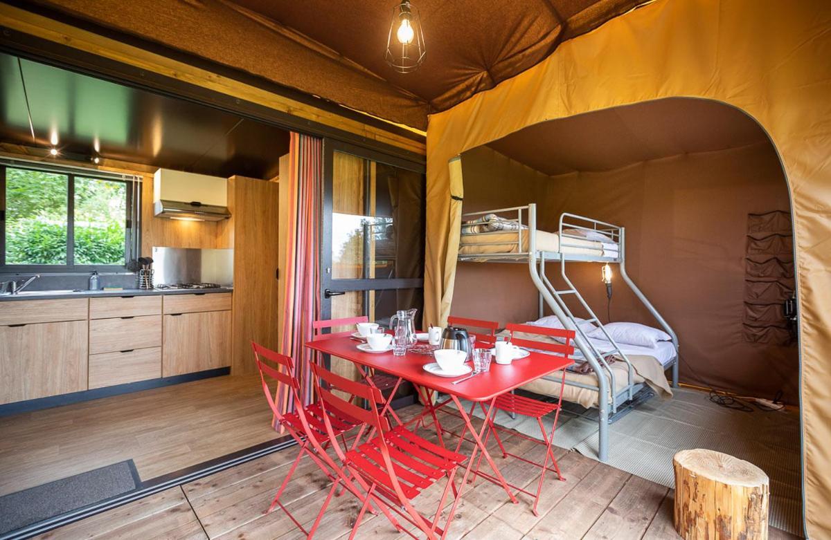 Huttopia Lac De カルカン 部屋 写真